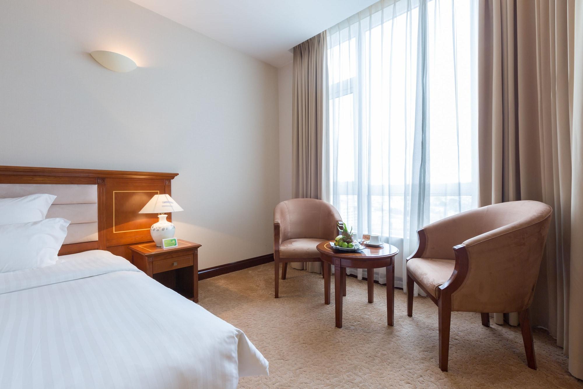 Tan Son Nhat Saigon Hotel Хошимін Екстер'єр фото