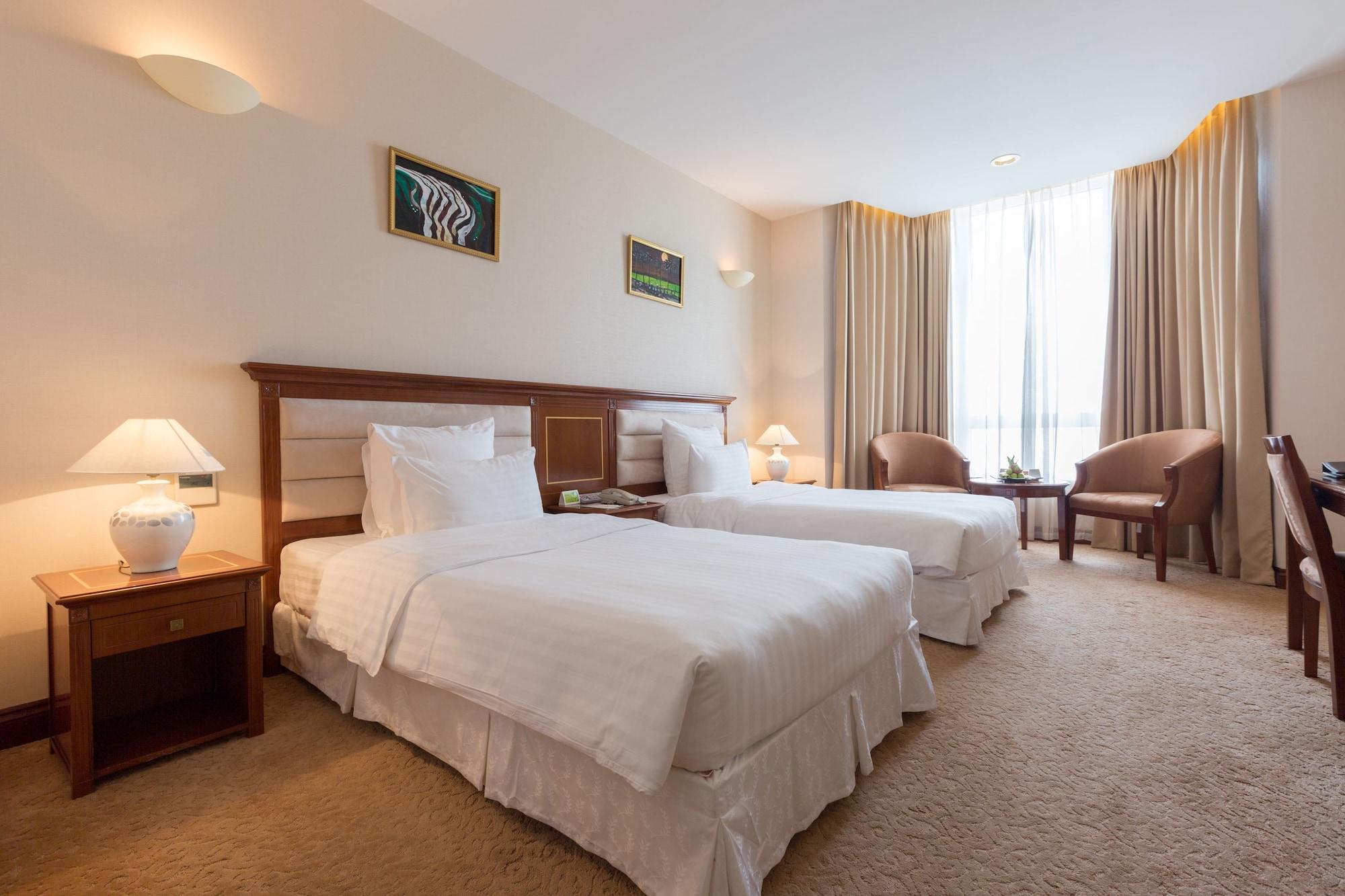 Tan Son Nhat Saigon Hotel Хошимін Екстер'єр фото