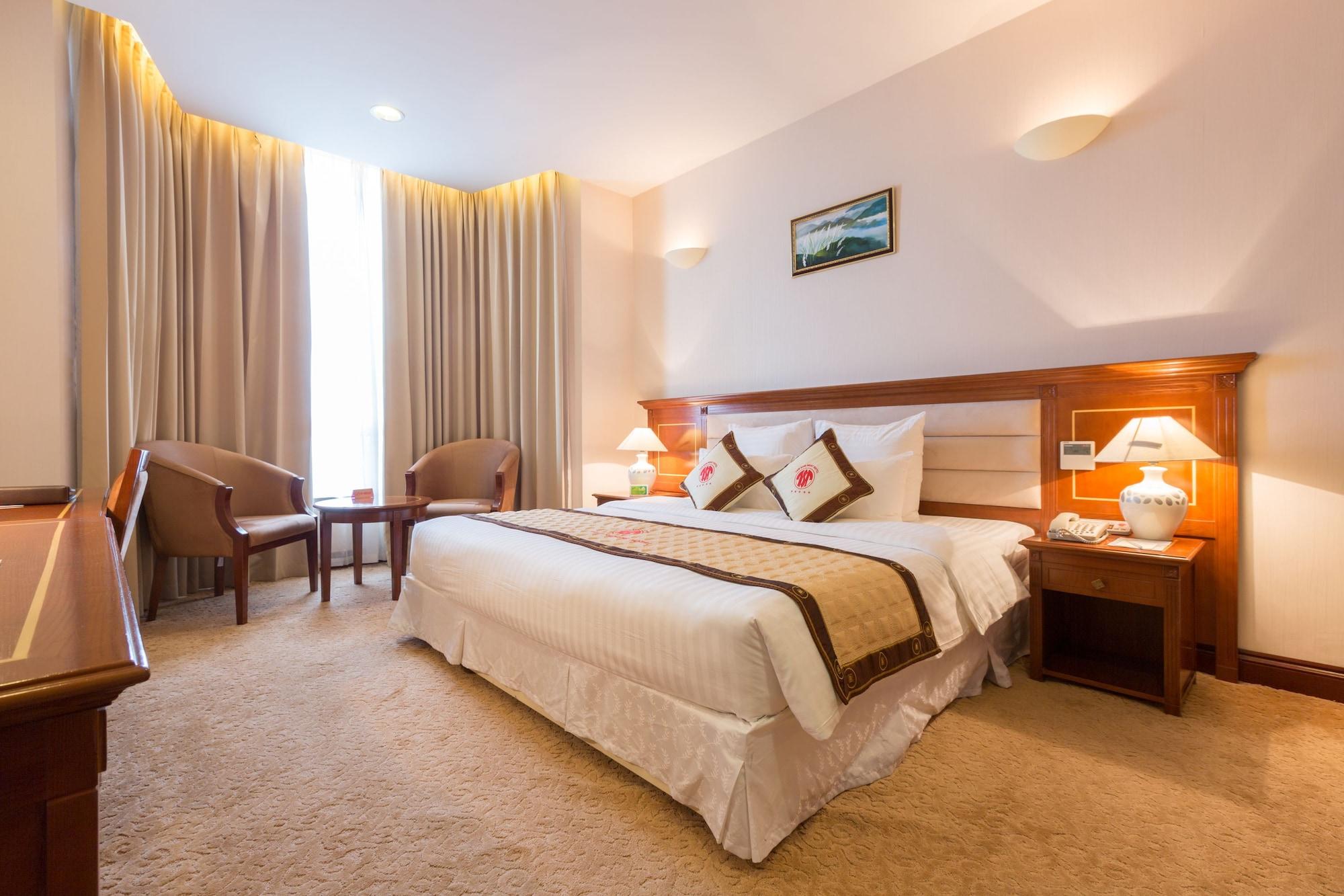 Tan Son Nhat Saigon Hotel Хошимін Екстер'єр фото