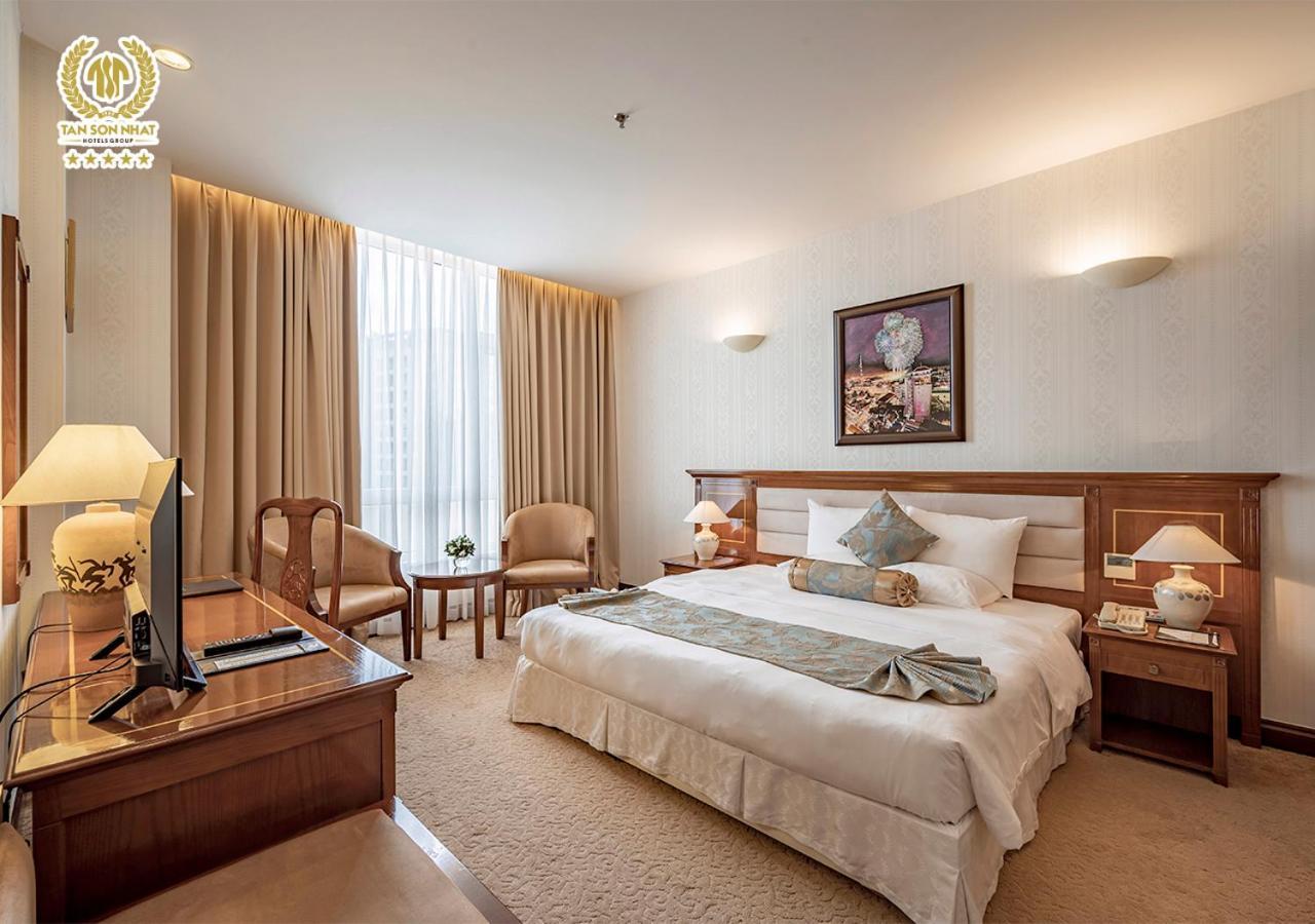 Tan Son Nhat Saigon Hotel Хошимін Екстер'єр фото