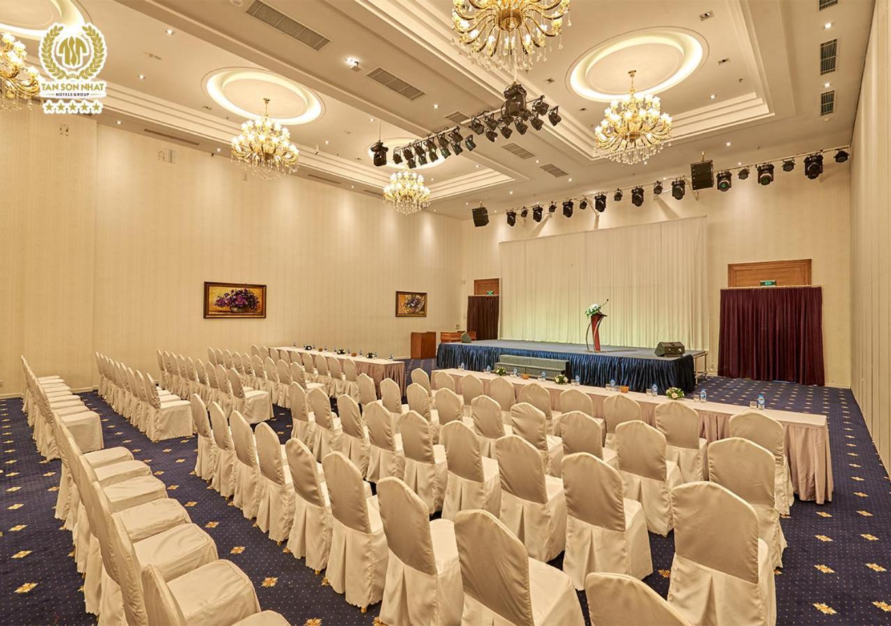 Tan Son Nhat Saigon Hotel Хошимін Екстер'єр фото