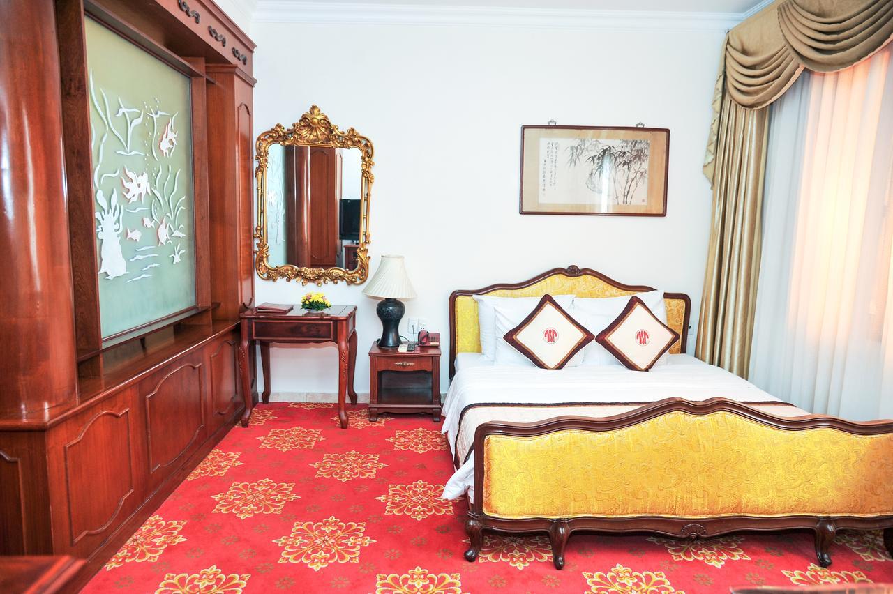 Tan Son Nhat Saigon Hotel Хошимін Екстер'єр фото