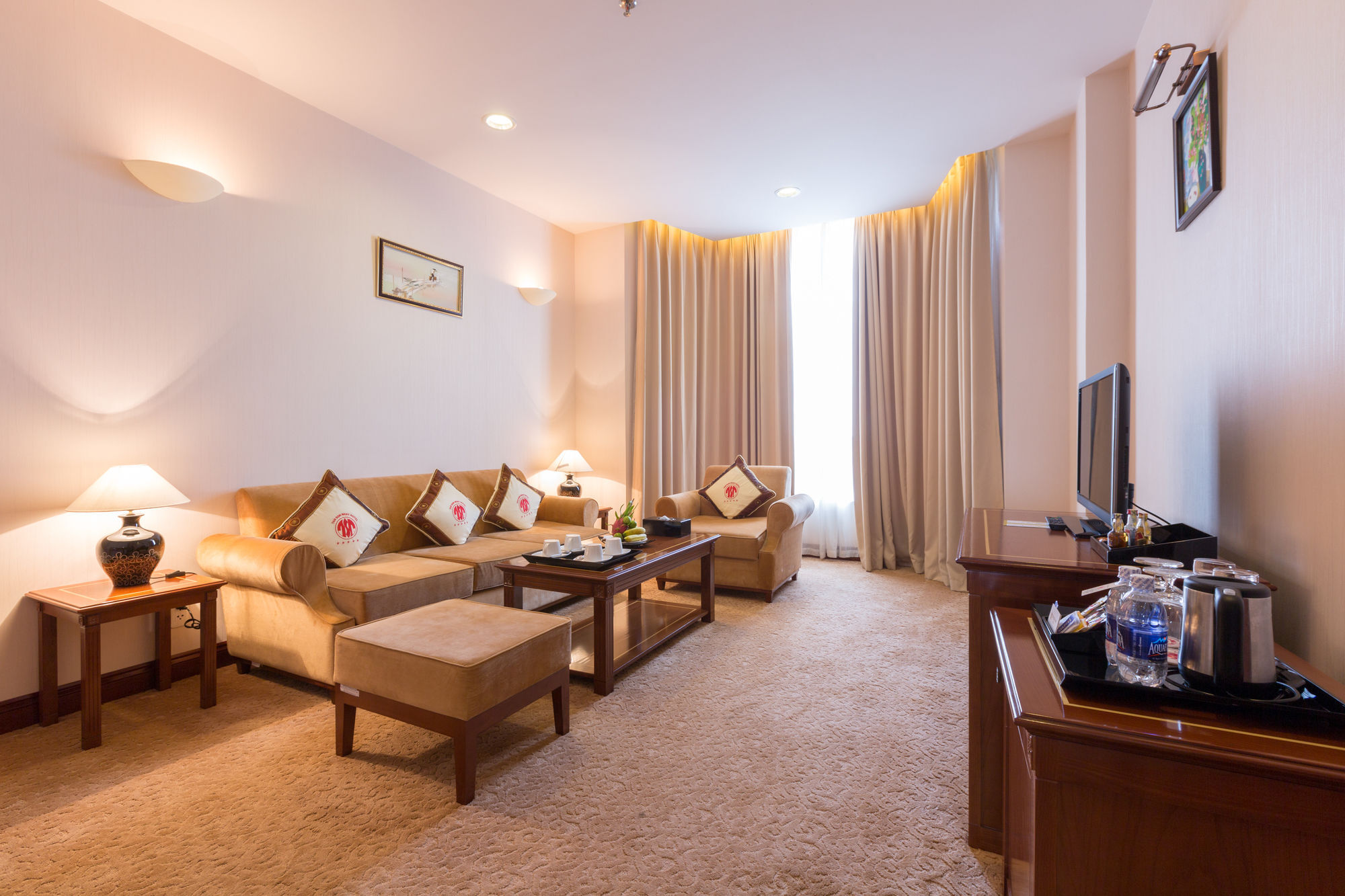 Tan Son Nhat Saigon Hotel Хошимін Екстер'єр фото